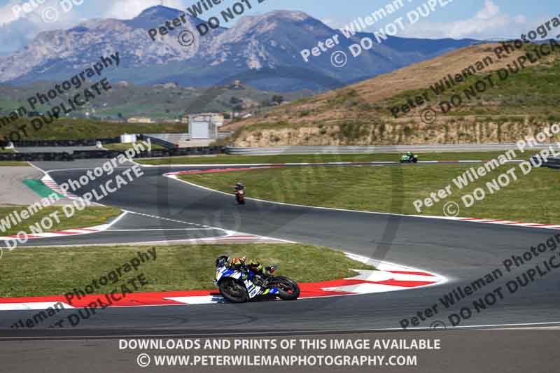 cadwell no limits trackday;cadwell park;cadwell park photographs;cadwell trackday photographs;enduro digital images;event digital images;eventdigitalimages;navarra;no limits trackdays;peter wileman photography;racing digital images;trackday digital images;trackday photos